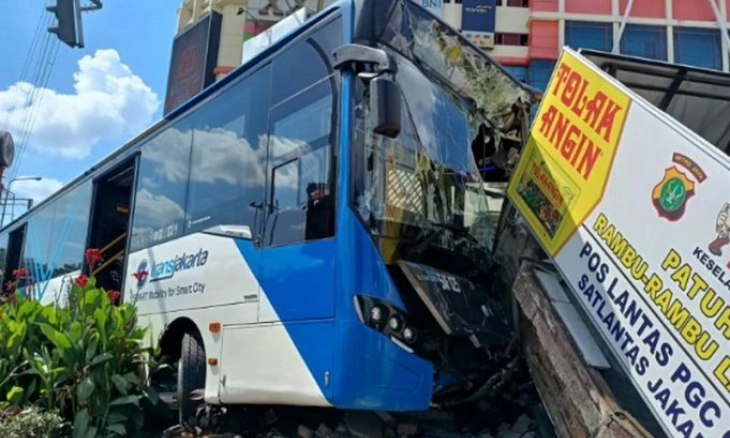 Ditlantas Polda Metro Jaya Mencatat 3 Bulan Terakhir Ada 17 Kecelakaan Libatkan Bus Transjakarta