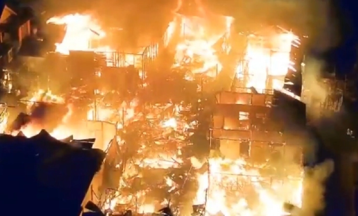 3 Petugas Damkar Pingsan Saat Memadamkan Kebakaran