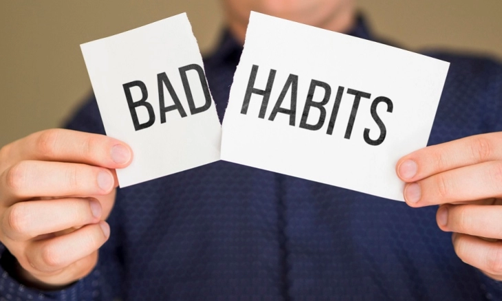 Tiga Kebiasaan yang Menghancurkan Kepercayaan Diri Anda