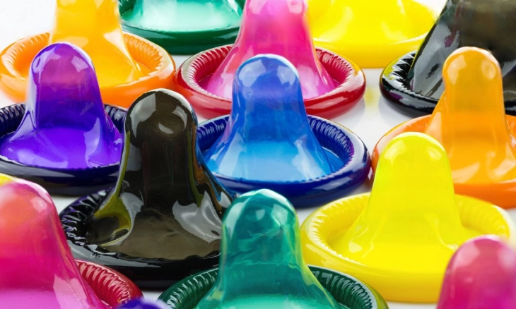 Beberapa Siswa di Durgapur Bengal Kecanduan Kondom Rasa