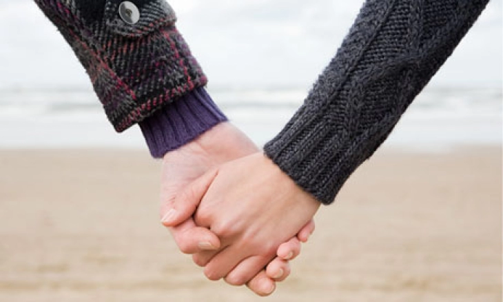 Artis RR Bawa Kabur Istri Pengusaha, LGBT Disebut-sebut