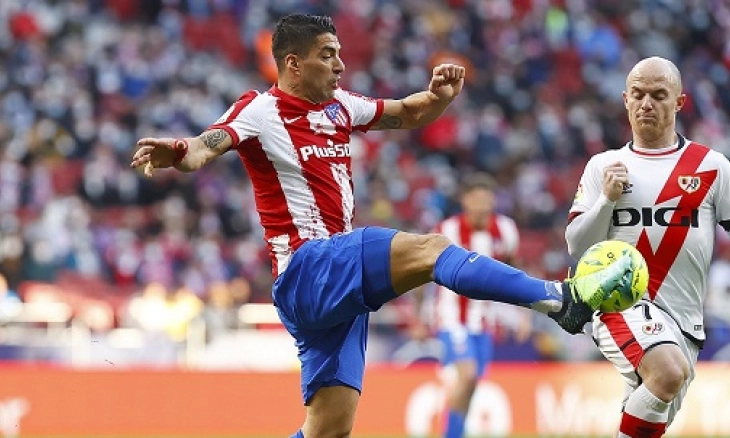 Setelah Coutinho, Kini Luis Suarez Ingin Reuni dengan Gerard