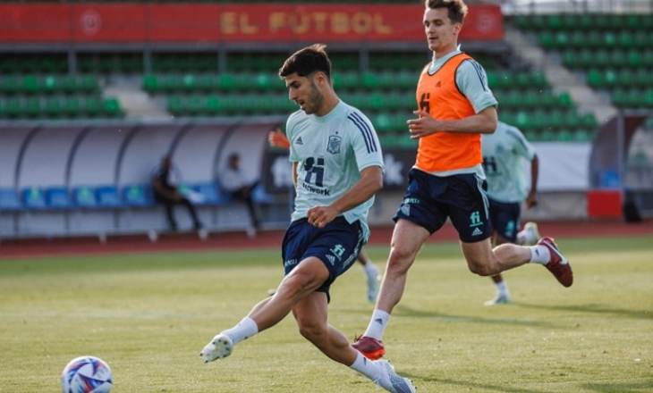 Ditawari Asensio, MU Berminat Nggak?