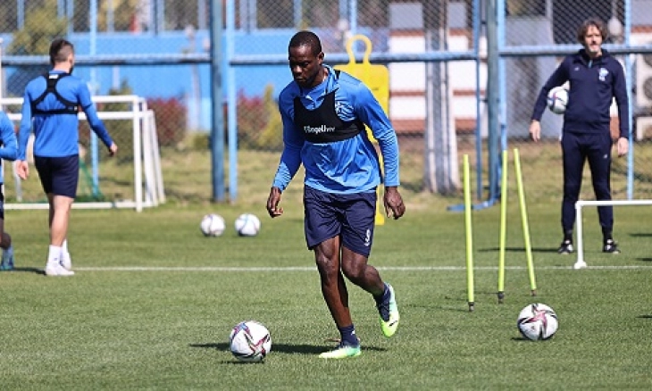 Curhatan Mario Balotelli : ‘Saya Diingat Hanya Ketika Azzurri Kalah’