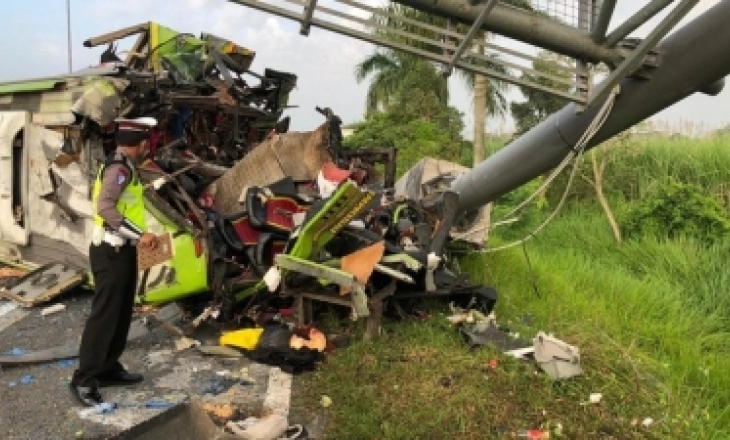 Penyidik Satlantas Polres Mojokerto Kota Periksa Sopir Bus PO Ardiansyah