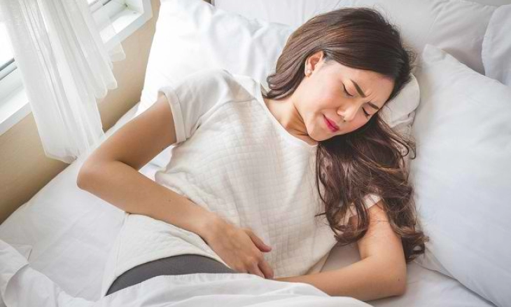 4 Yoga Asana yang Bisa Dilakukan untuk Meredakan Kram Menstruasi