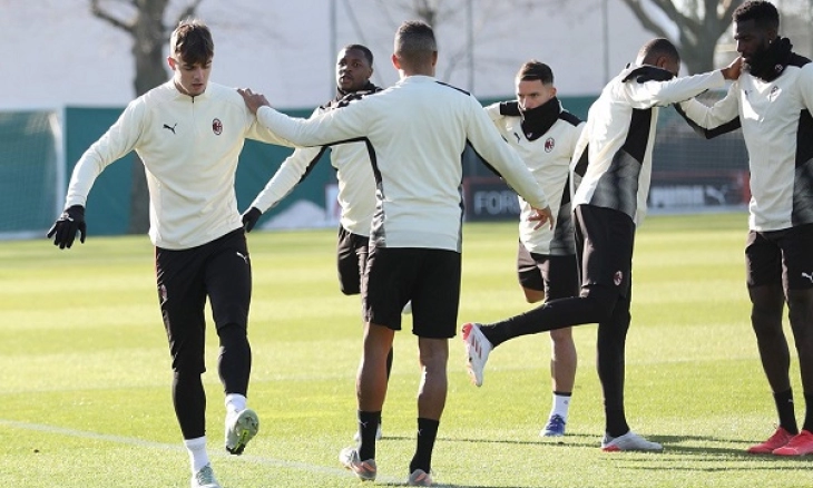 AC Milan vs Napoli : Rossoneri dan Partenopei Sama-Sama Pincang