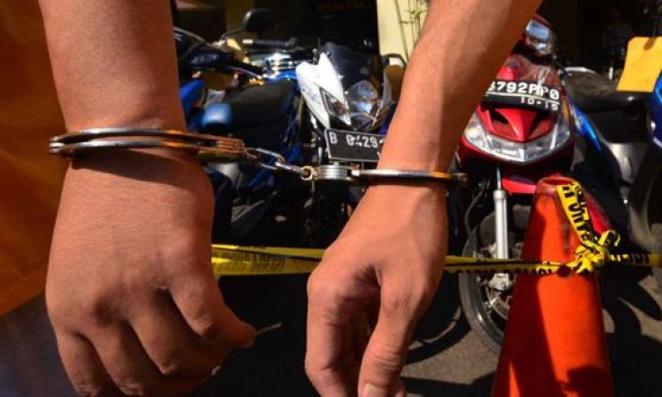 Pasutri Nyolong Motor di Kosan