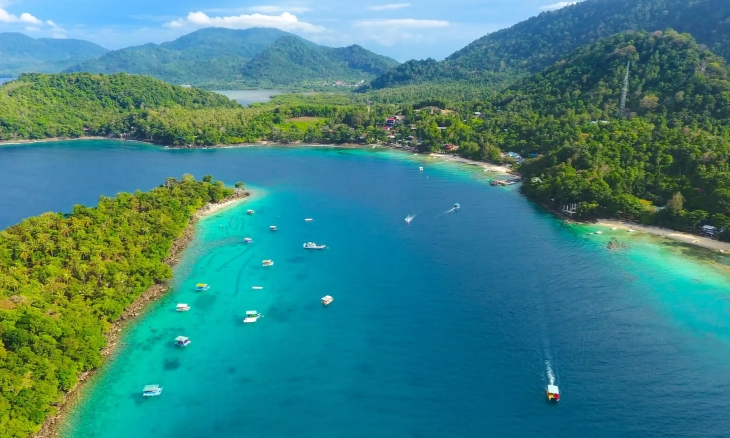 Menikmati Panorama Surga Laut Pantai Teupin Layeu Sabang, Aceh