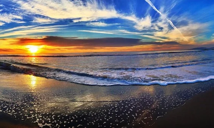 Pantai Batu Bintang Bali nya Sukabumi