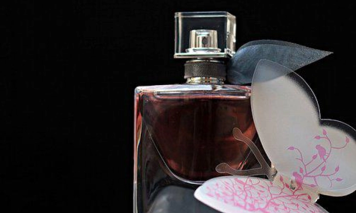 Cuma Semprot di Enam Titik Ini Parfum Tahan Seharian