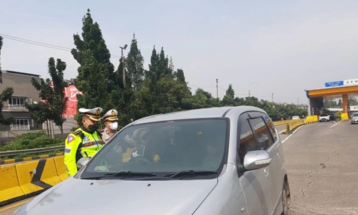 Masih PPKM Level 3, Satlantas Polrestabes Bandung Tetap Berlakukan Gage