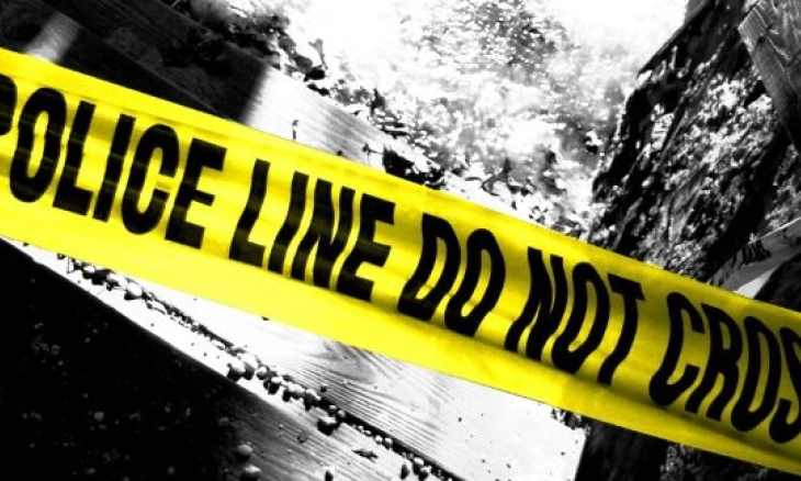 Truk Tronton Terguling di Tanjakan Gentong Bawah, Muatan Menimpa Minibus