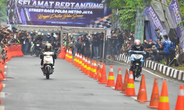 Polres Metro  Bekasi Gelar Street Race Februari 2022 di Central Park Meikarta