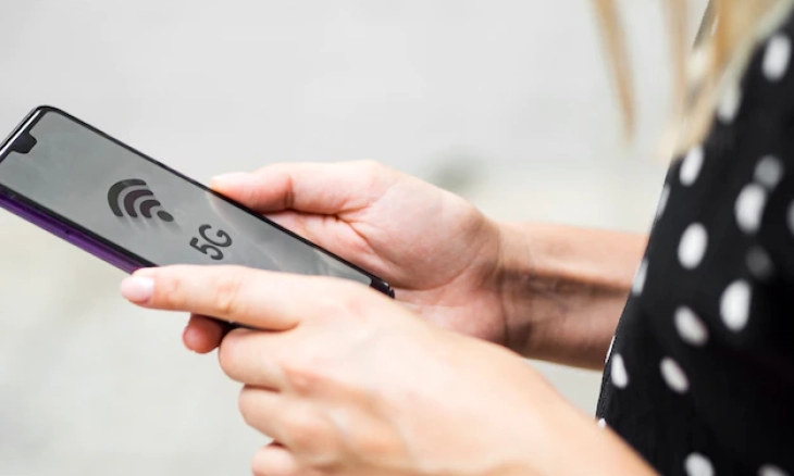 Cara Jitu Atasi Bahaya Radiasi Handphone