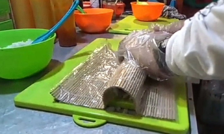 Kedai Ala Jepang-Korea di Kota Padang Beromset Jutaan Rupiah