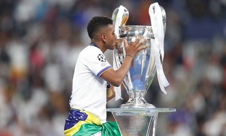 Liverpool Bidik Rodrygo Goes