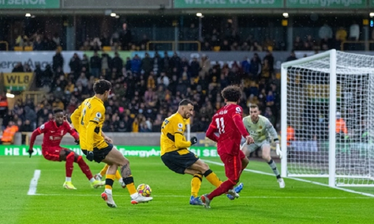 Klopp Yakin Salah Bertahan di Liverpool
