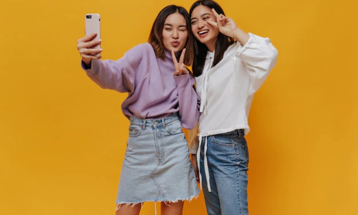 Bahaya Selfie Dengan Pose Victory