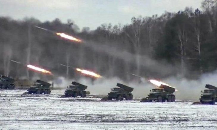 Rusia Terus Membombardir Kota-kota Ukraina Meski Berjanji untuk Mundur