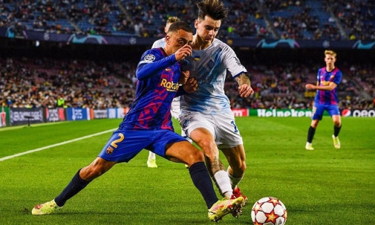 Arsenal Bidik Sergino Dest