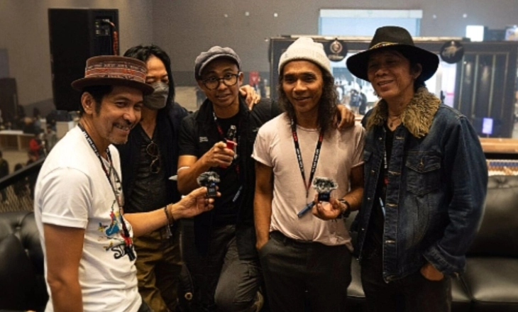 Tekuni Bisnis Vape, Slank Luncurkan Liquid Fullmoon