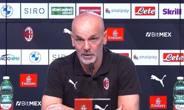 Stefano Pioli Tak Butuhkan Bek Baru
