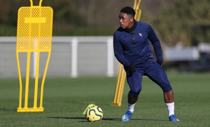 Louis van Gaal Minta Bergwijn Cabut dari Spurs