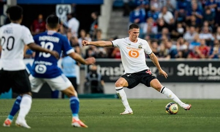 The Magpies Ungguli Milan Dalam Perburuan Sven Botman