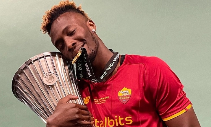 Abraham Tergoda Hengkang ke Liverpool?