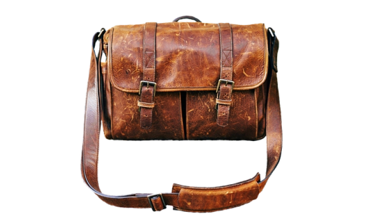 Bersihkan Tas Kulit dengan Tepat