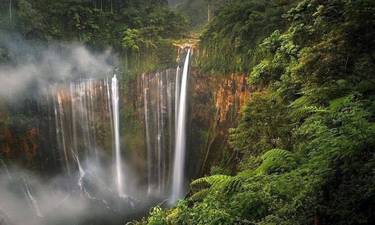Air Terjun Tumpak Sewu Bak Niagara dari Indonesia