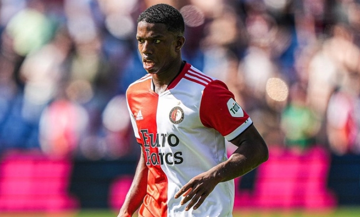 MU Dapatkan Tyrell Malacia