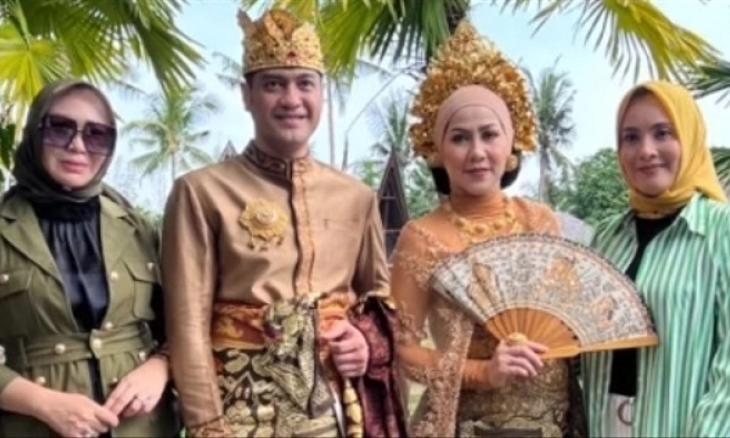 Dibalik Mundurnya Elma Theana sebagai WO Pernikahan Venna Melinda dan Ferry Irawan