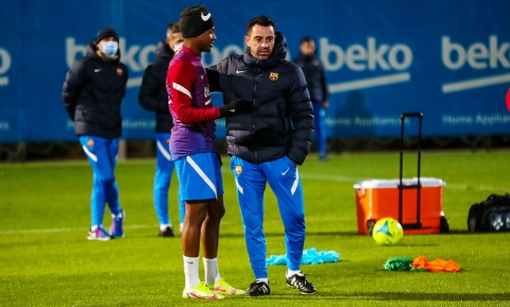 Xavi Minta Empat Pemain Barcelona Ini Cari Klub Baru