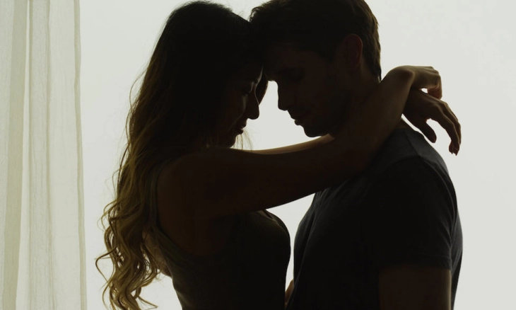 Ini Posisi Seks Terbaik untuk Zodiak Anda di Tahun Macan