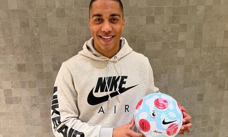 Sering Dispekulasikan, Tielemans Ngaku Bahagia di Leicester