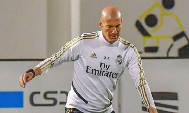 PSG Pede Dapatkan Zidane Musim Depan