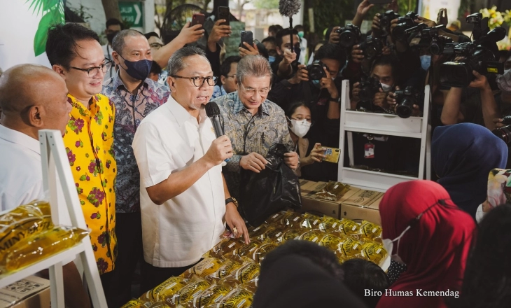 Minyak Goreng Kemasan Sederhana Tak Akan Hapus Keberadaan Minyak Goreng Curah